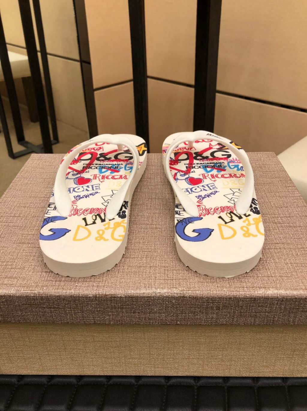 D*G slippers